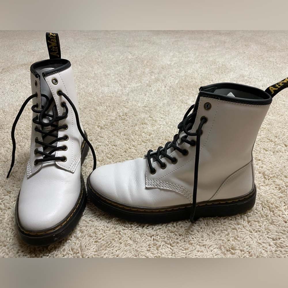Dr martens size 7 white boots